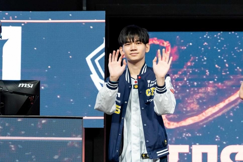 Phong độ chói sáng của HongQ