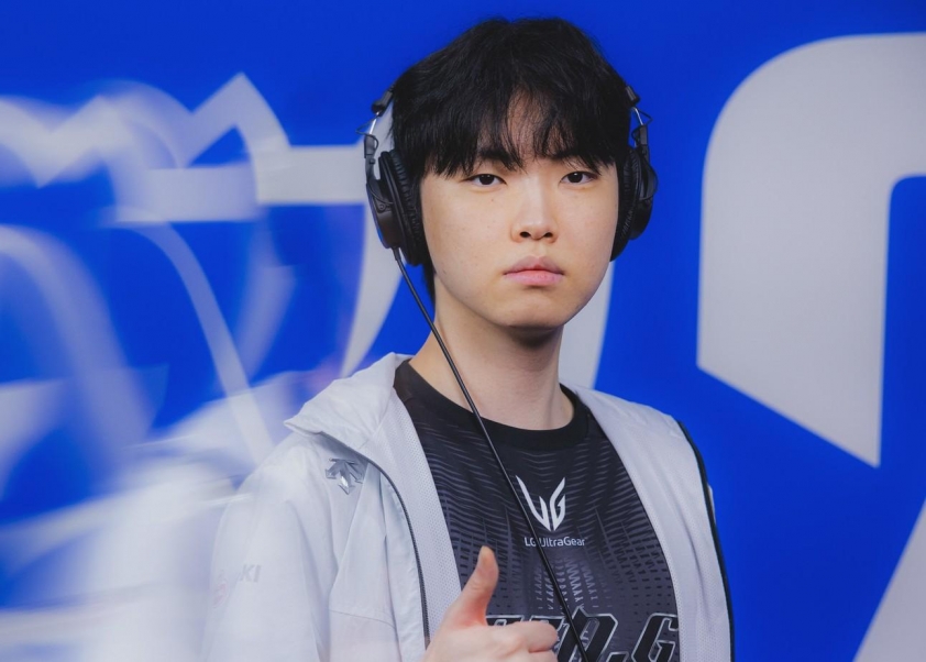 Chovy thi đấu xuất sắc trong trận TES vs Gen.G