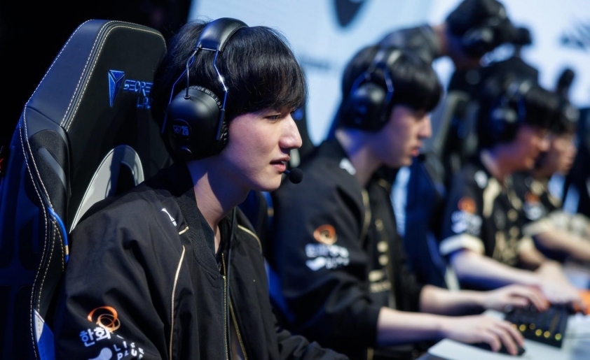 HLE chuẩn bị đội hình mới cho LCK mùa 2026