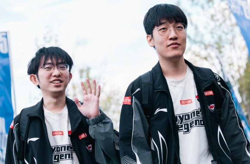 Mảnh ghép cuối cùng của AL là 369