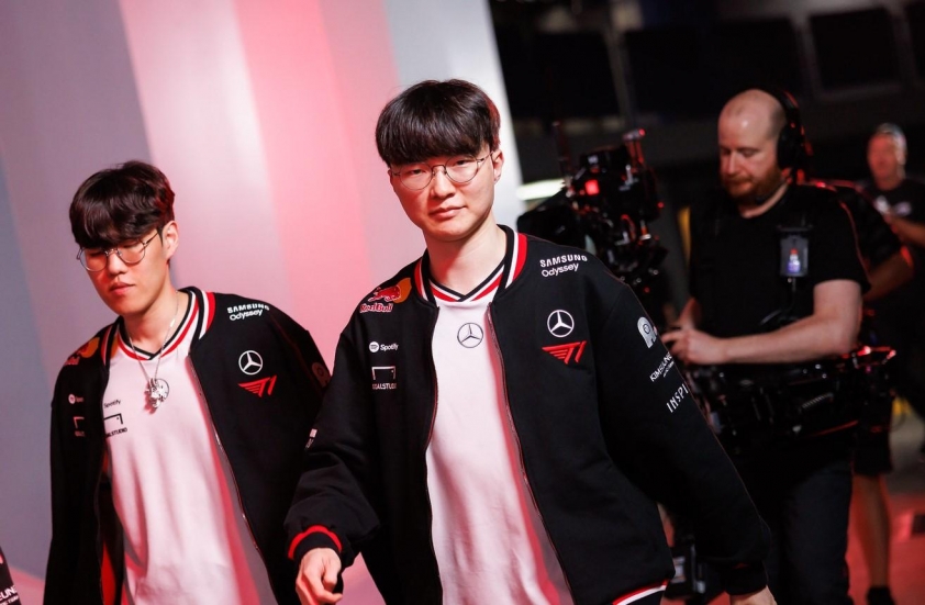 HLV Tabe chia sẻ về T1 và Faker