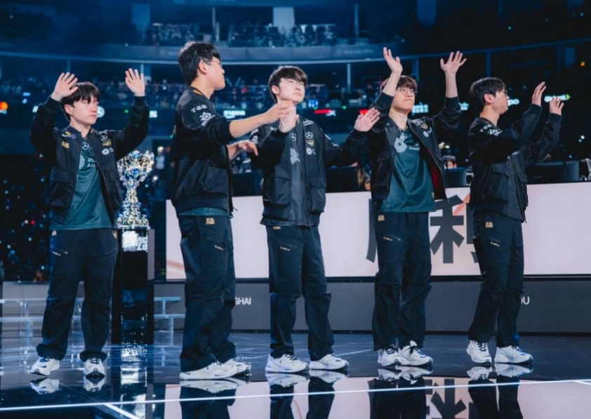 T1 duy trì phong độ xuất sắc tại CKTG 2025