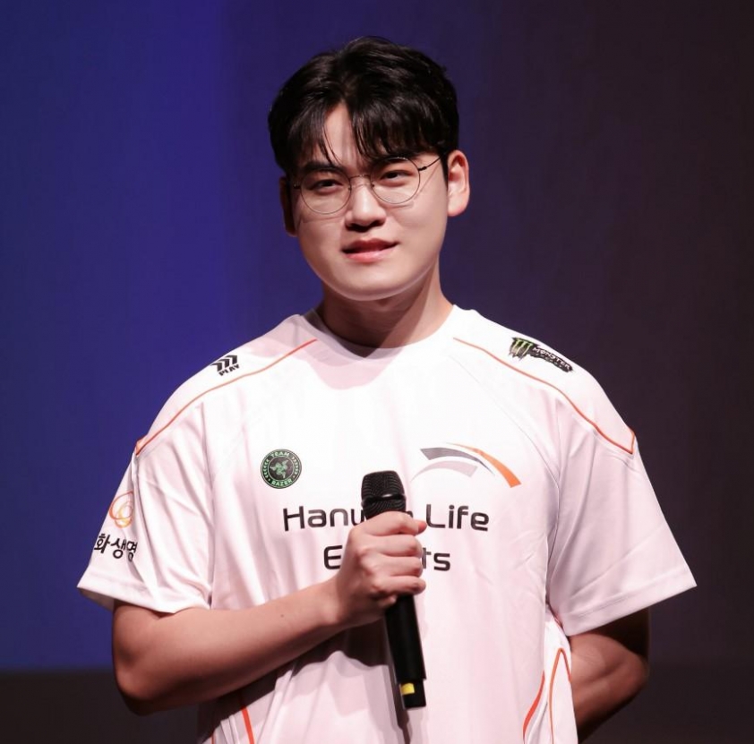 Ảnh minh họa sự khác biệt kỹ năng Xạ Thủ